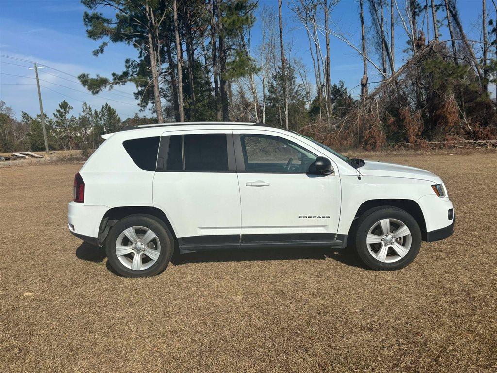 2017 Jeep Compass Sport's photo