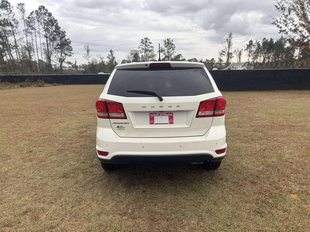 2019 Dodge Journey SE photo 4