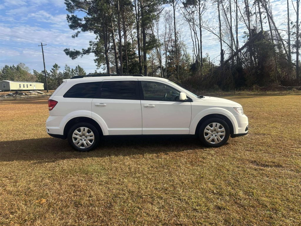 2019 Dodge Journey SE photo 2