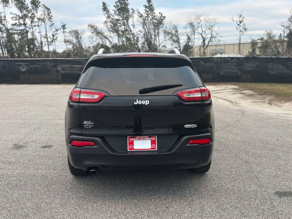 2014 Jeep Cherokee Latitude photo 4