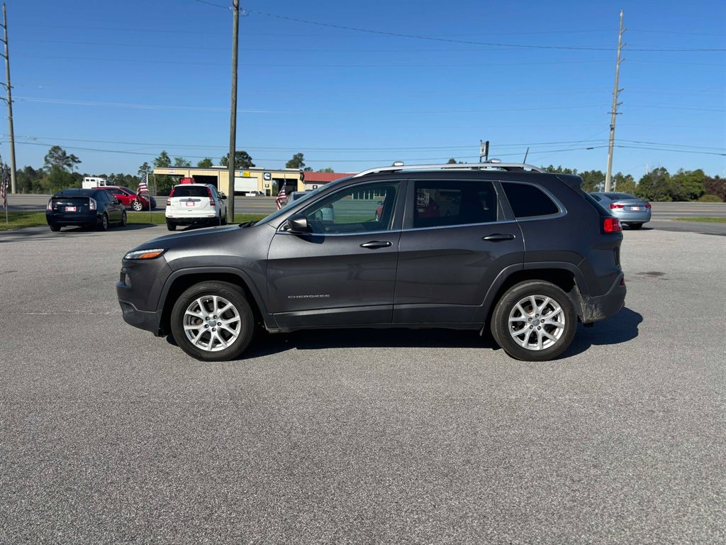 2017 Jeep Cherokee Latitude's photo