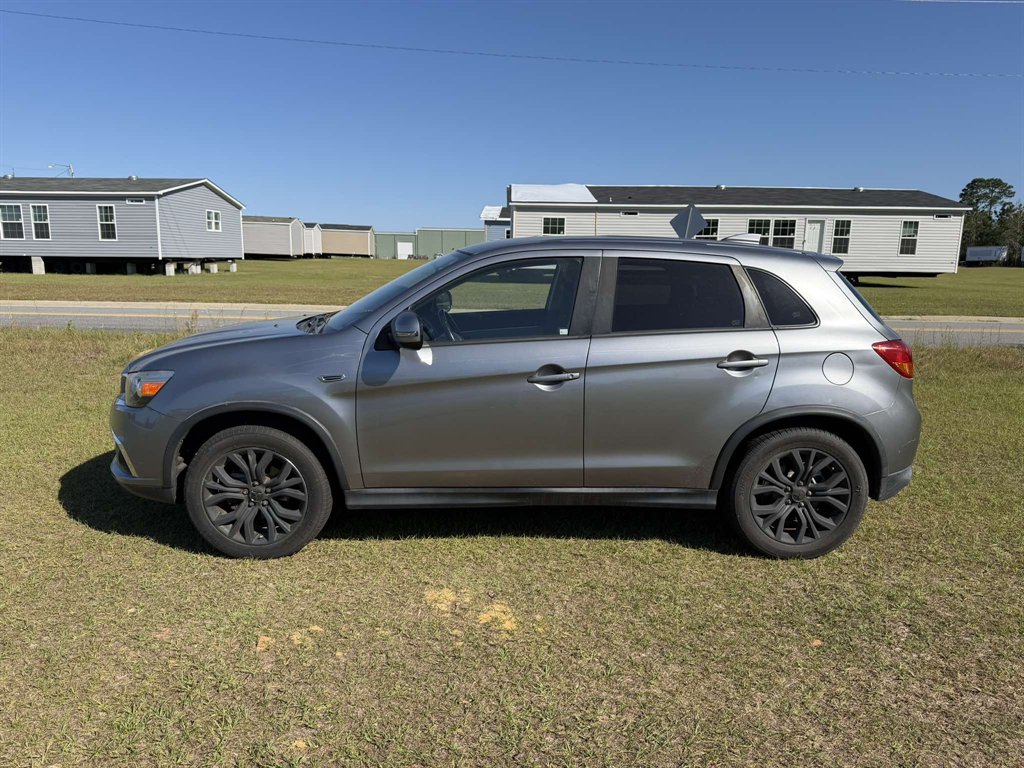 2017 Mitsubishi Outlander Sport 2.0 ES AWC CVT's photo