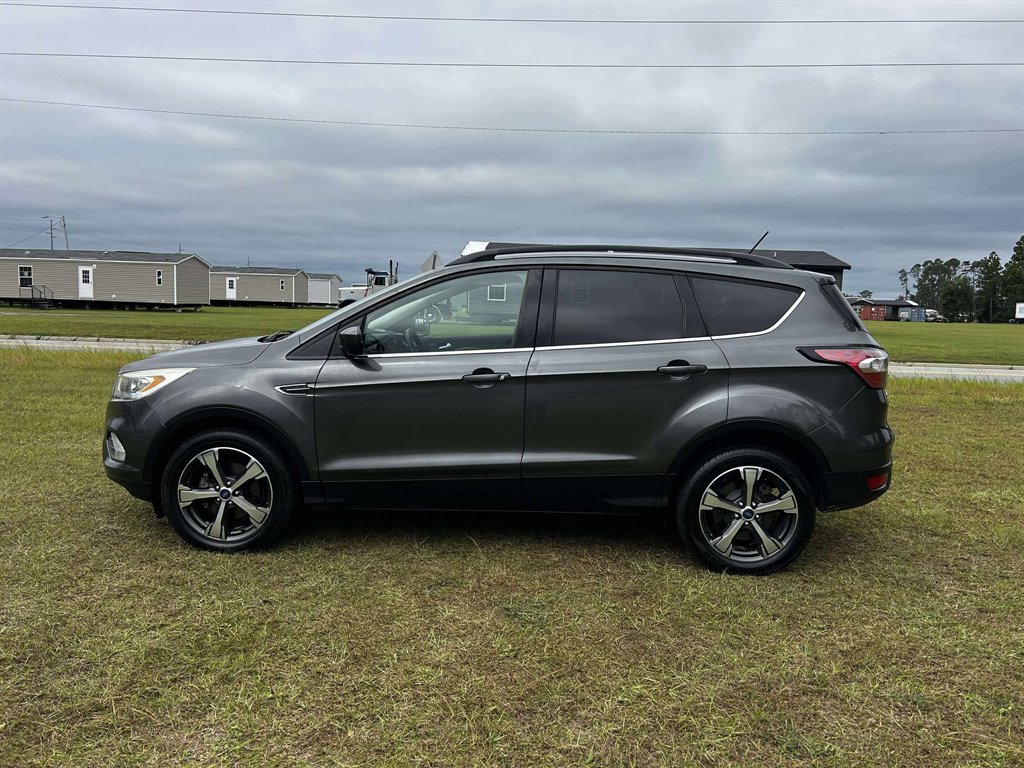 2018 Ford Escape SEL's photo