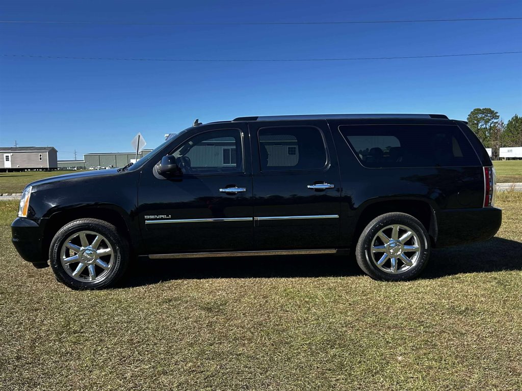 2012 GMC Yukon XL Denali's photo