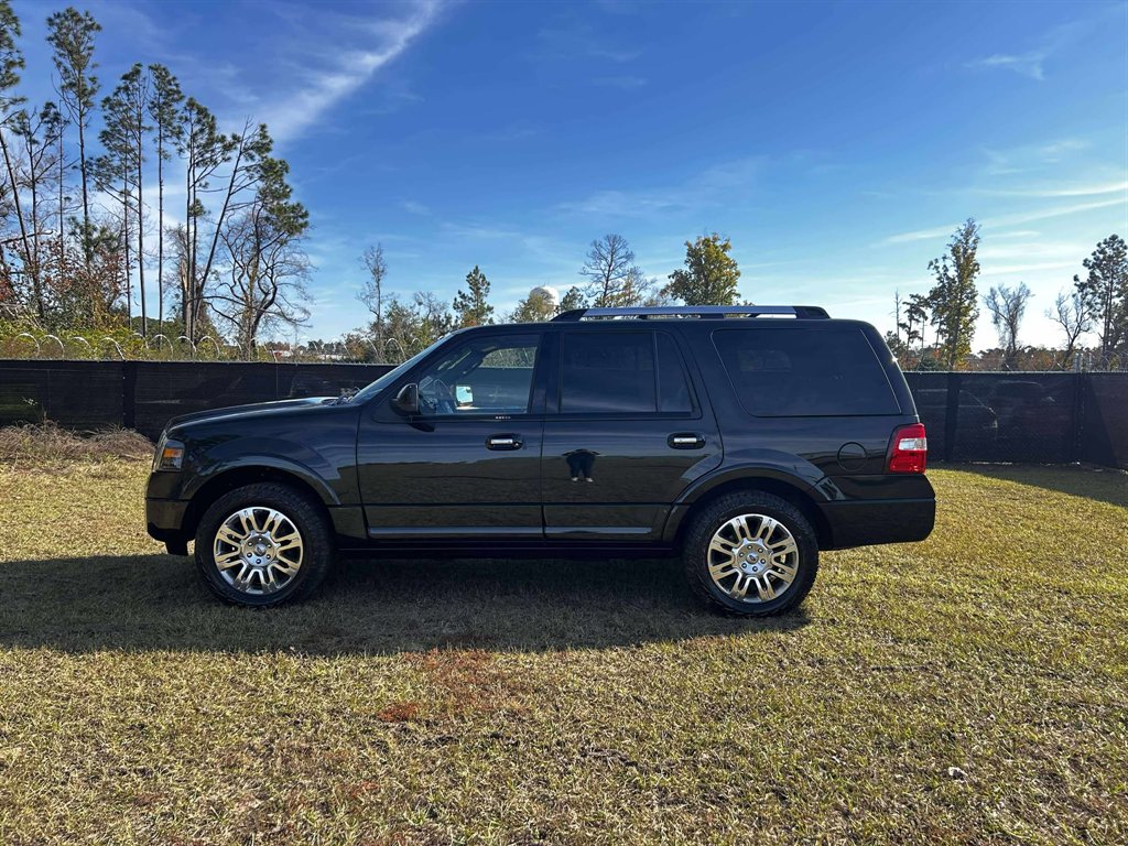 2013 Ford Expedition Limited's photo
