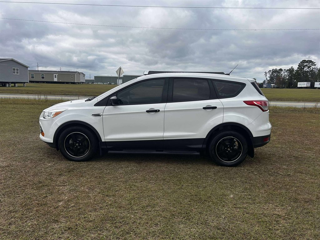 2016 Ford Escape S's photo