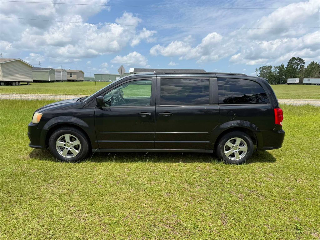 2012 Dodge Grand Caravan SXT's photo