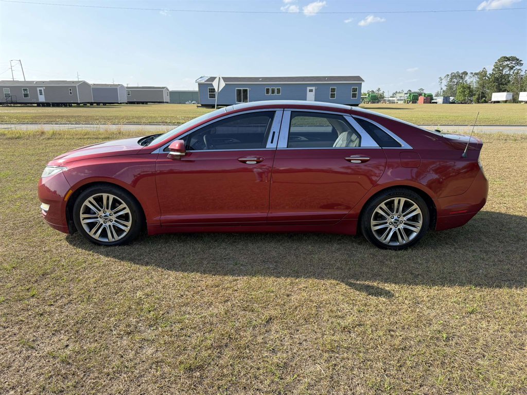 2014 Lincoln MKZ Front Wheel Drive's photo