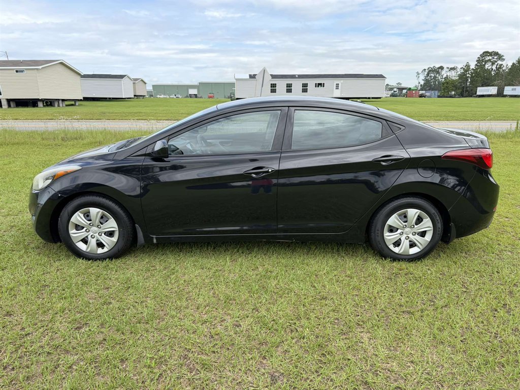2016 Hyundai Elantra 1.8 SE M/T's photo